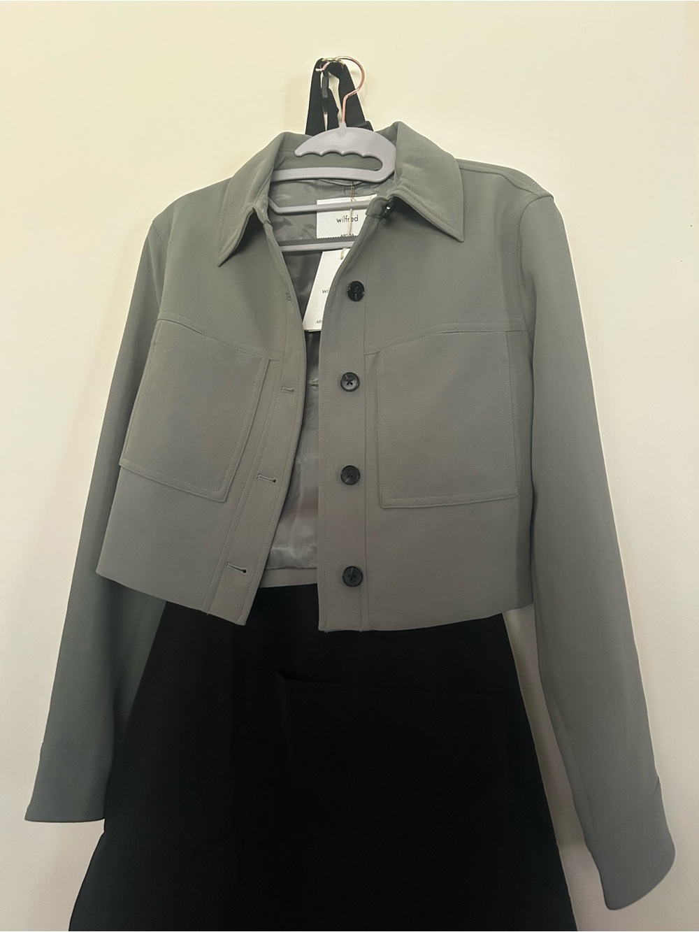 ✨NWT Aritzia Little Cropped Jacket Crepette limited time listing!!